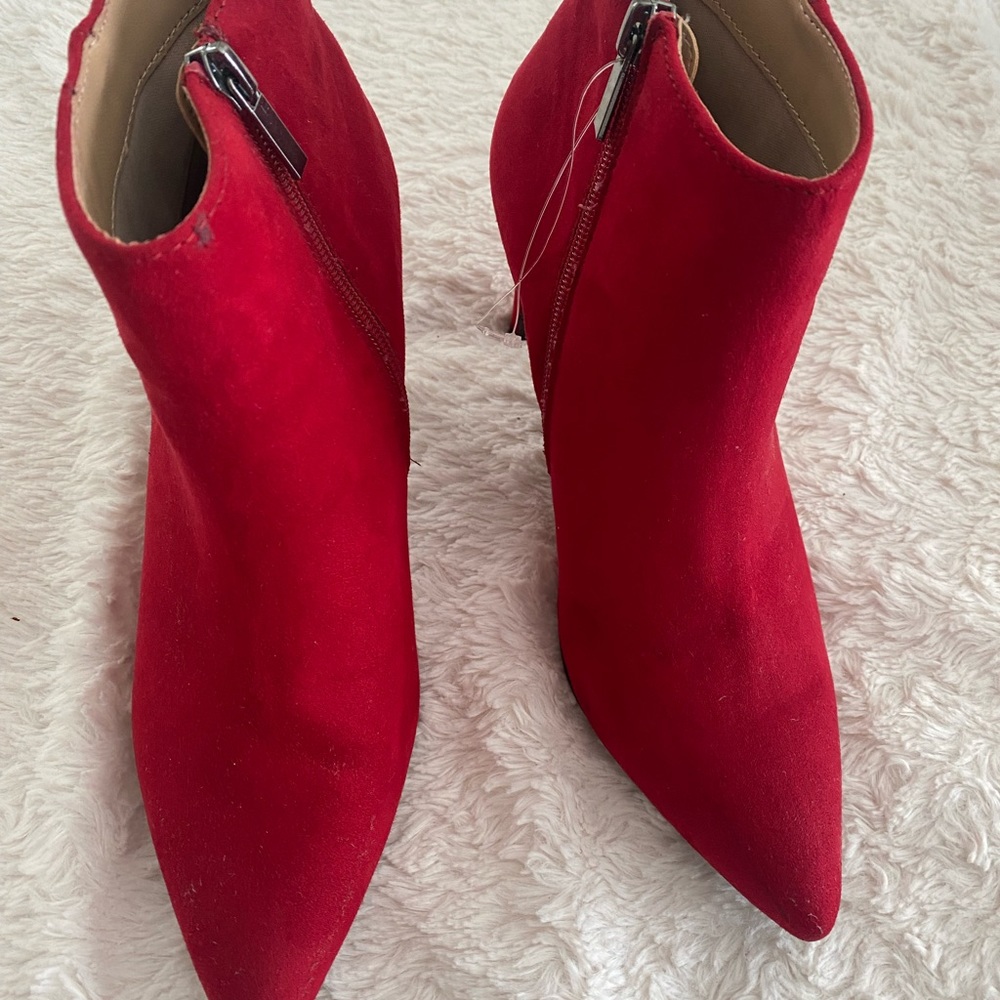 Red Boots - Picture 2 of 5